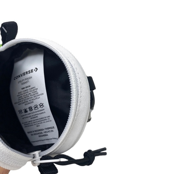 Converse Utility Pouch Unisex Bag White Zip Logo 10023842-A01 - Picture 6 of 7